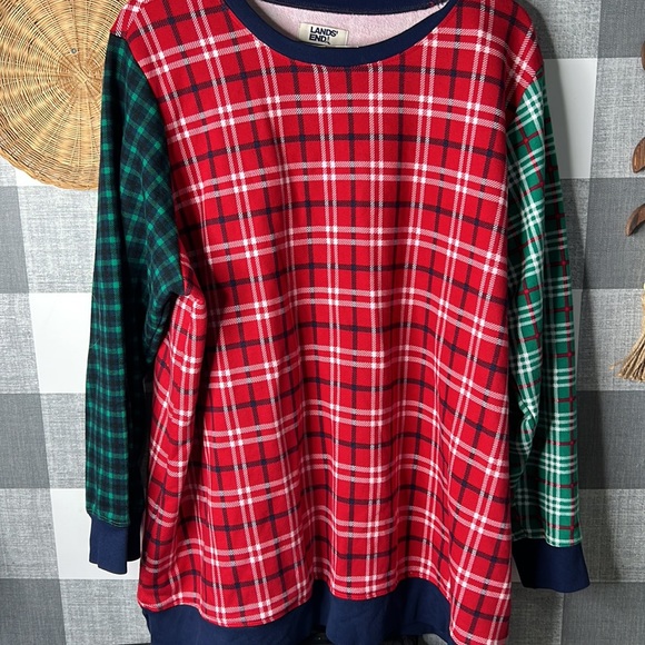 Lands End Sweater - Picture 2 of 5